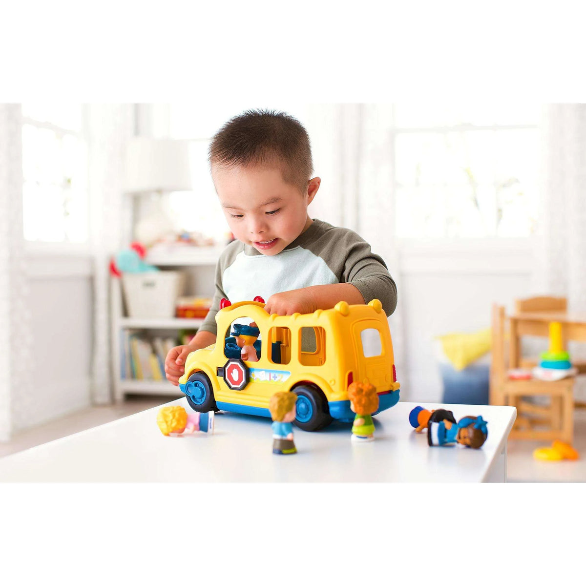 School Bus S6702