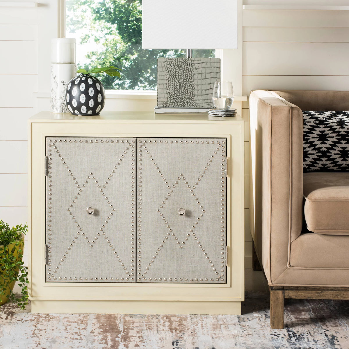 Light Grey 2 Door Chest A8983