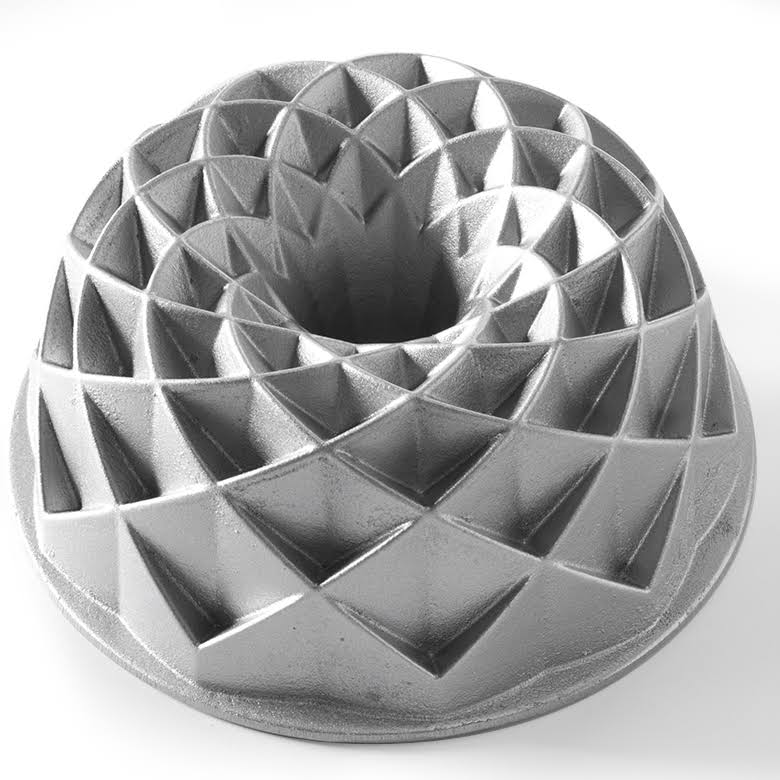 Silver Bundt Cake Pan U984