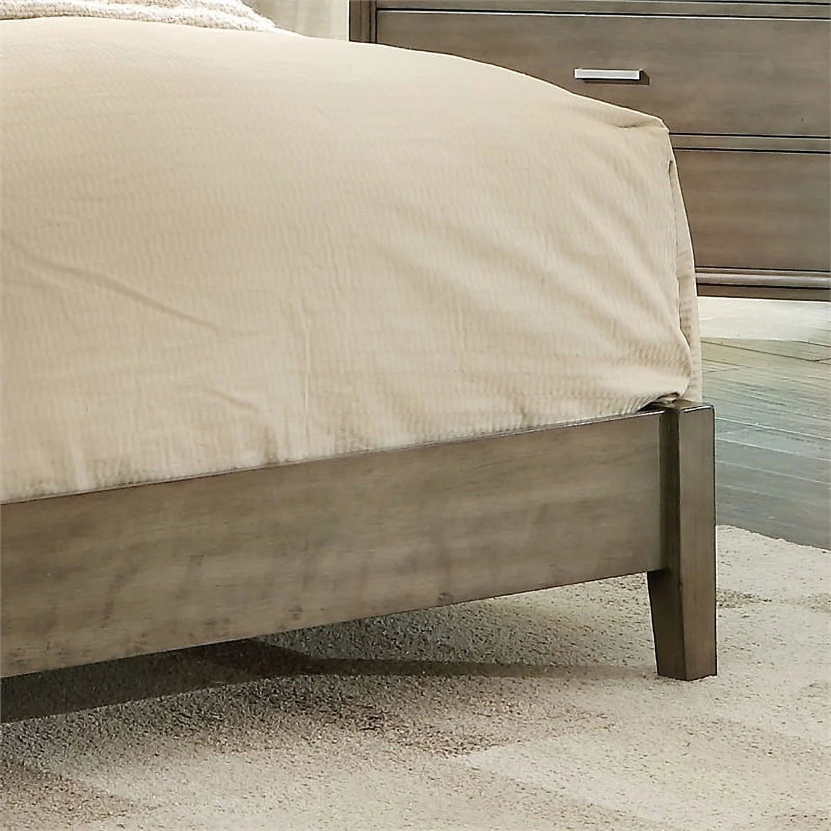 Solid Wood Tufted Full Bed in Gray C26708