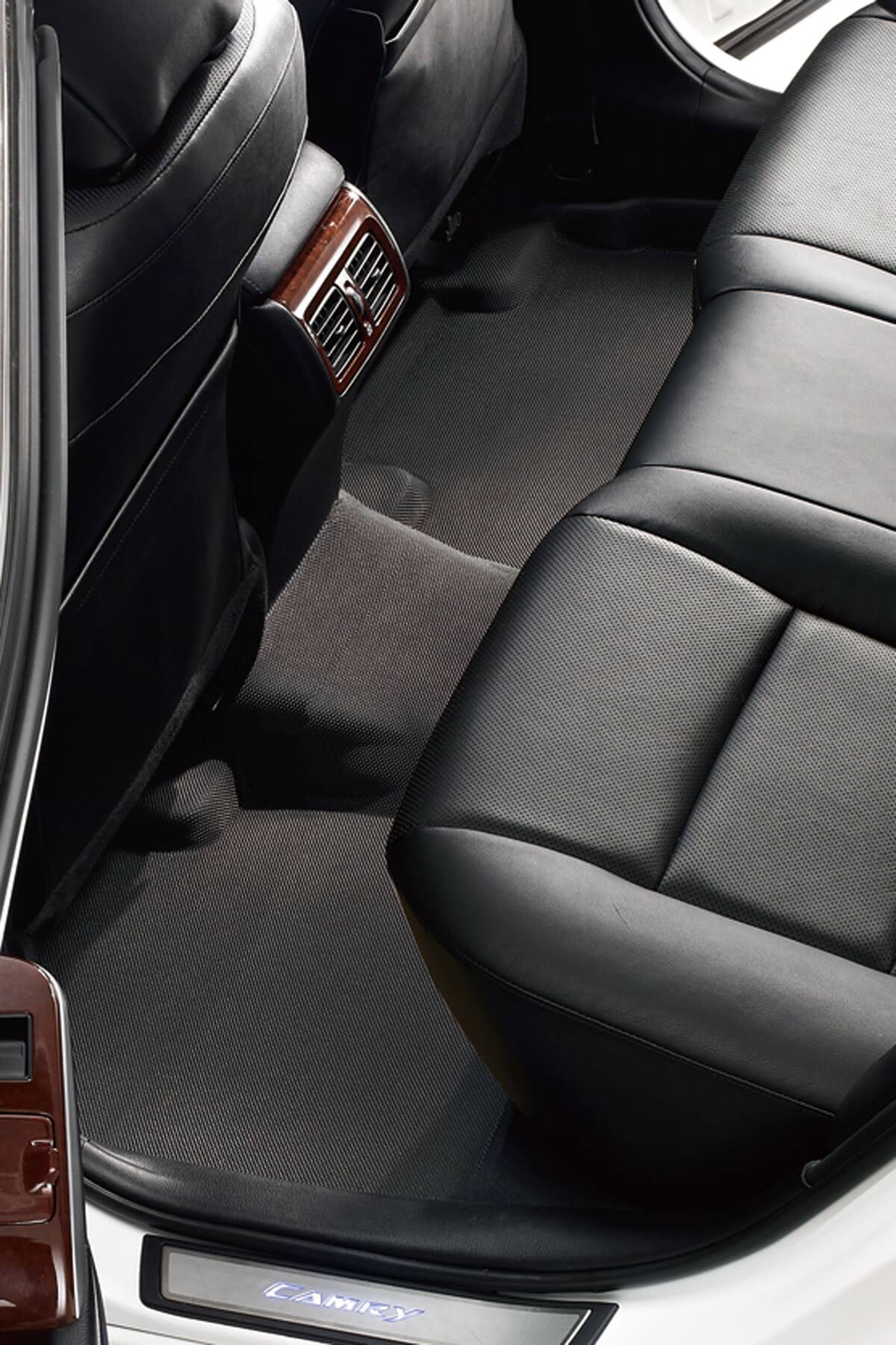Camry Floor Liners O57082