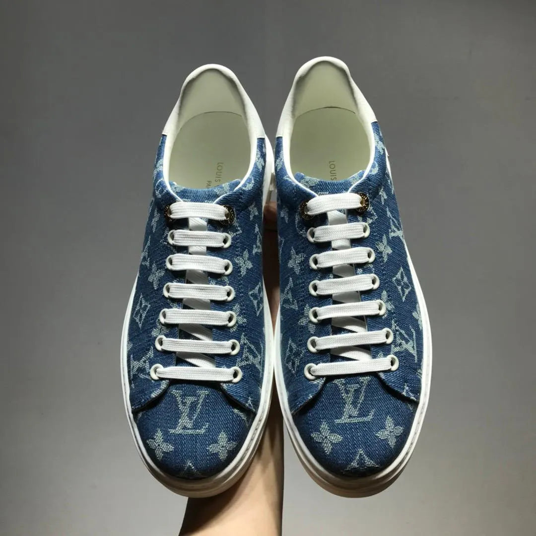 Blue Sneaker R786