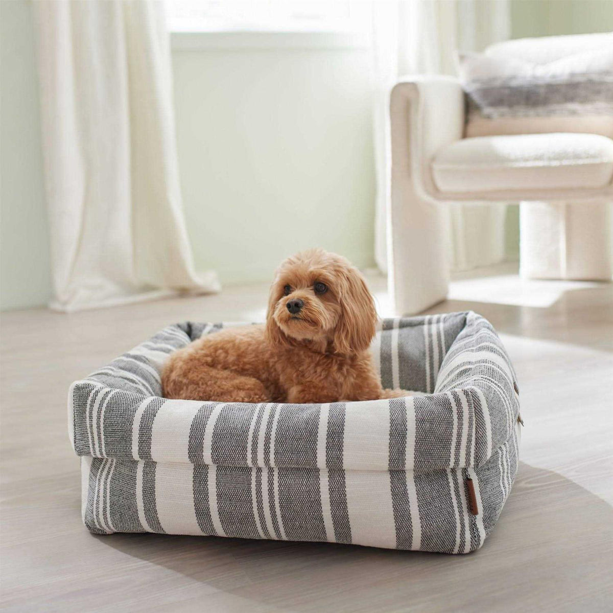 Cuffed Cuddler Dog Bed O622459