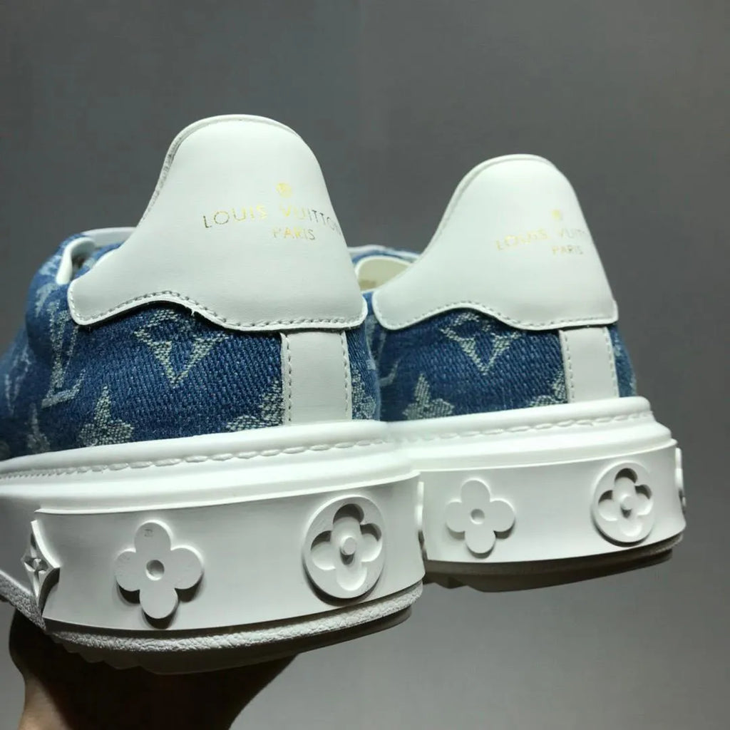 Blue Sneaker R786