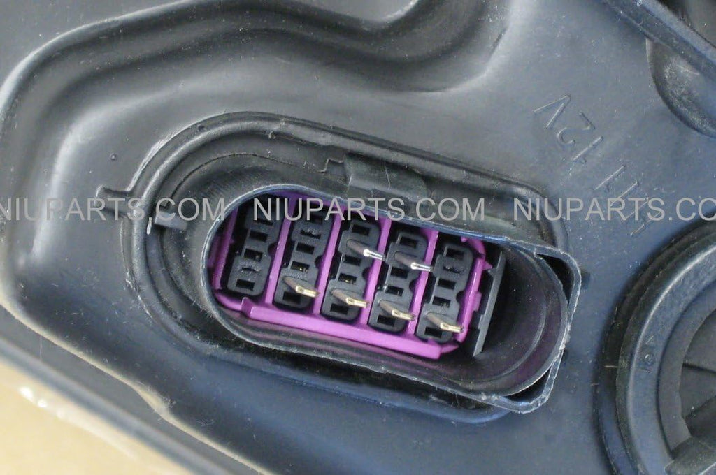 Headlight Passenger Side R86467
