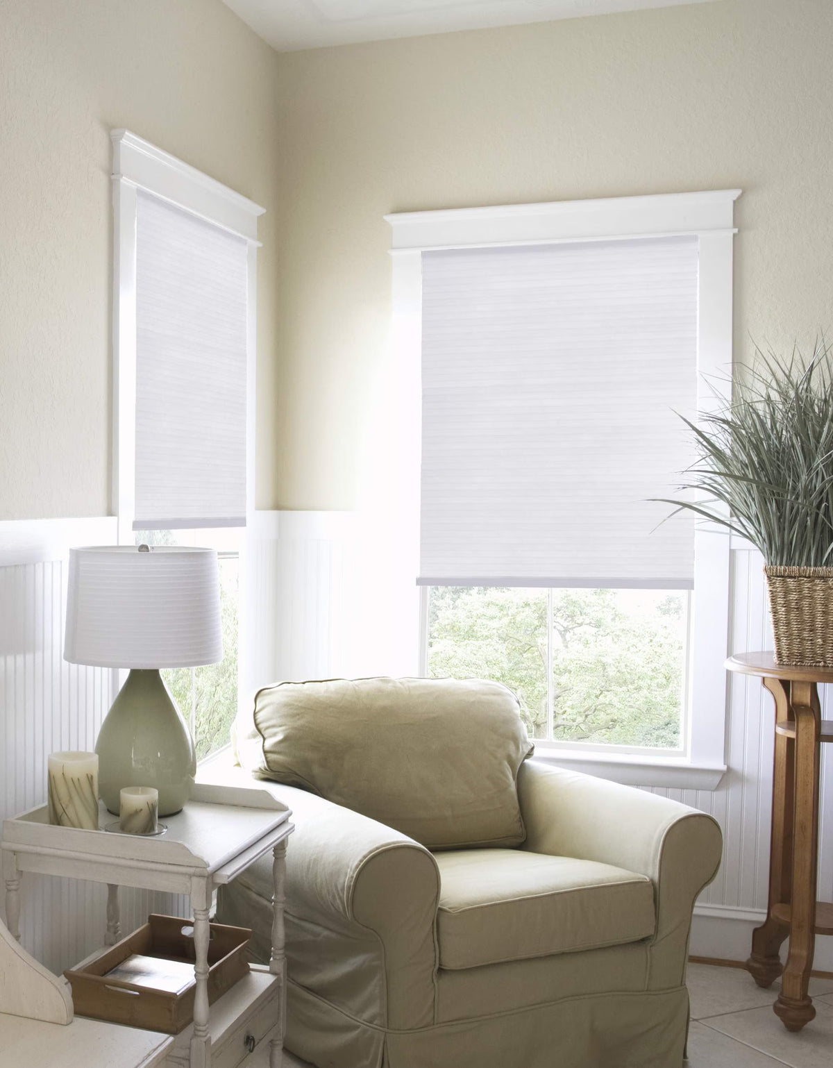 White Cordless Light Filtering Polyester Honeycomb Window Shades I335