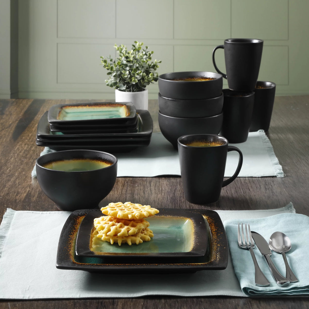 16-Piece Turquoise Dinnerware Set A3868