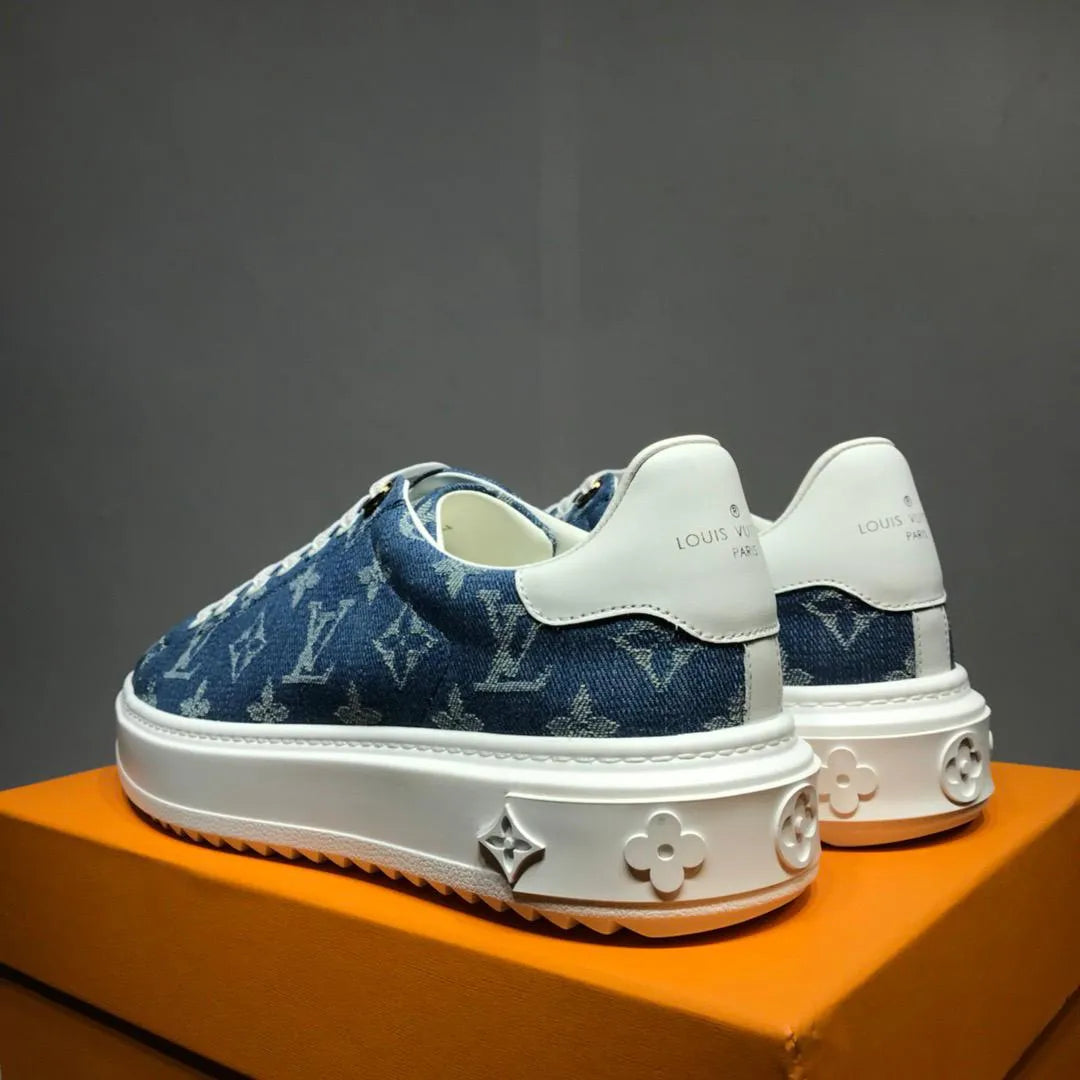 Blue Sneaker R786