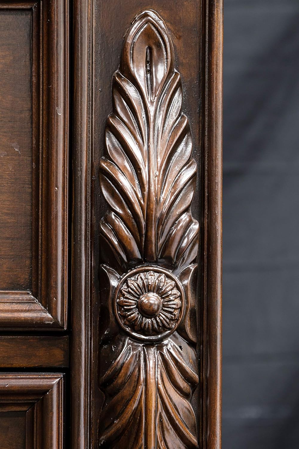 Brown Cherry Traditional Nightstand G94625